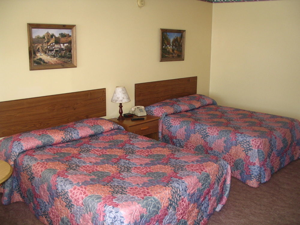 Warrensburg Inn & Suites - 6 Mi To Lake George Екстериор снимка