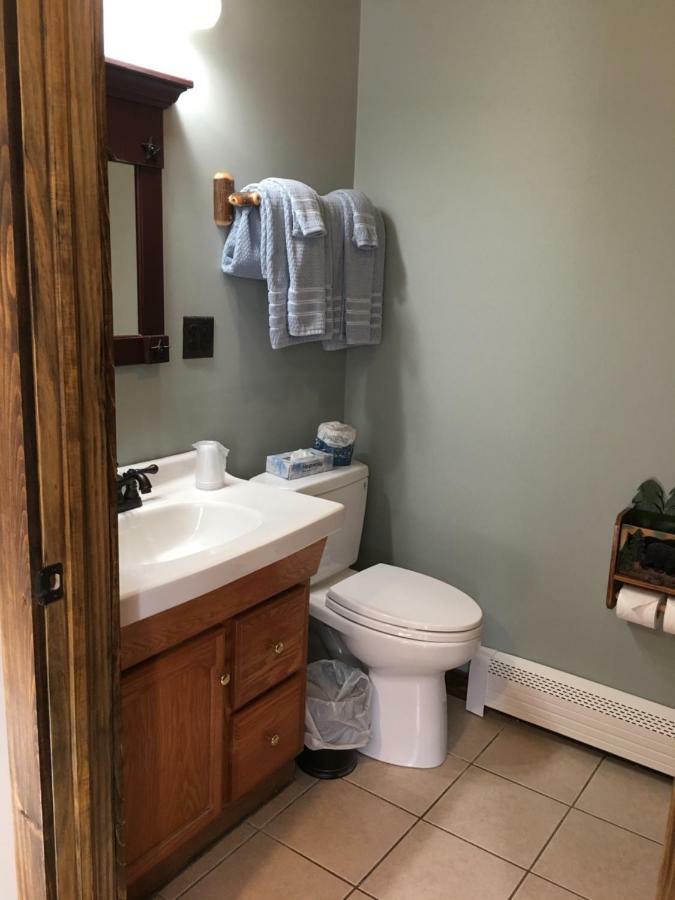 Warrensburg Inn & Suites - 6 Mi To Lake George Екстериор снимка