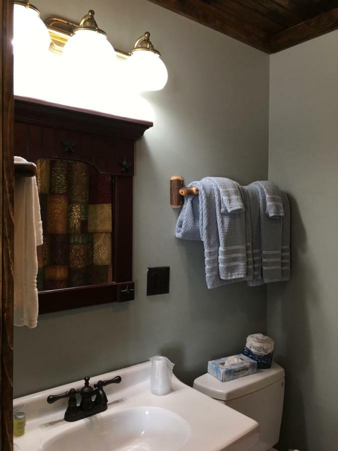 Warrensburg Inn & Suites - 6 Mi To Lake George Екстериор снимка